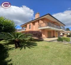 Appartamenti in Vendita - Villa in vendita a taurianova zona semicentrale