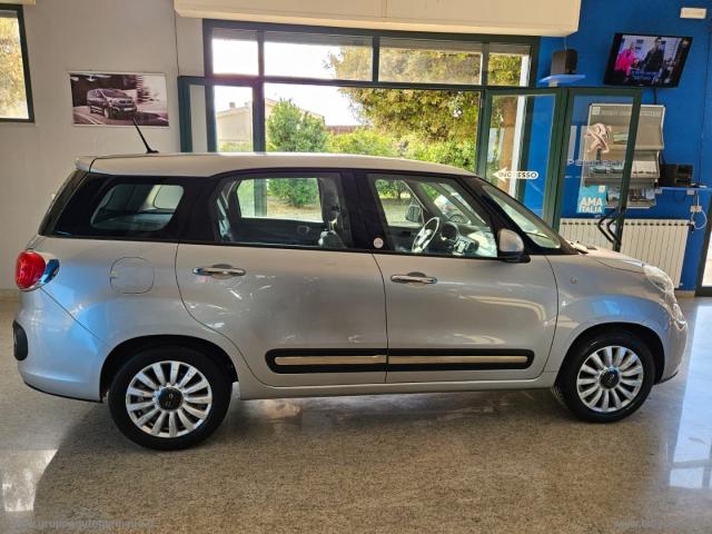 Auto - Fiat 500l living pop star 1.6 jtd 16v 105cv 6m e5+