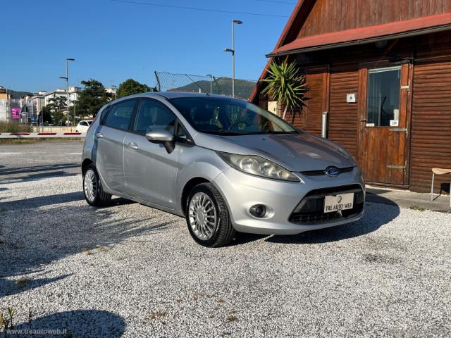 Auto - Ford fiesta+ 1.4 5p. bz.- gpl