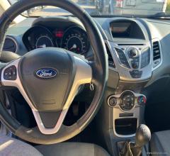 Auto - Ford fiesta+ 1.4 5p. bz.- gpl