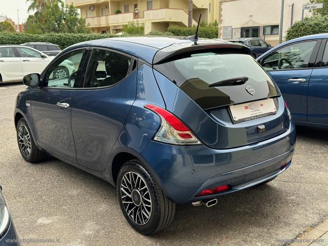 Auto - Lancia ypsilon 1.2 69 cv 5p. gpl ecochic