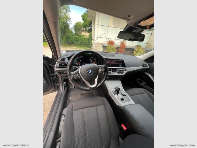 Auto - Bmw 320d touring business advantage aut.