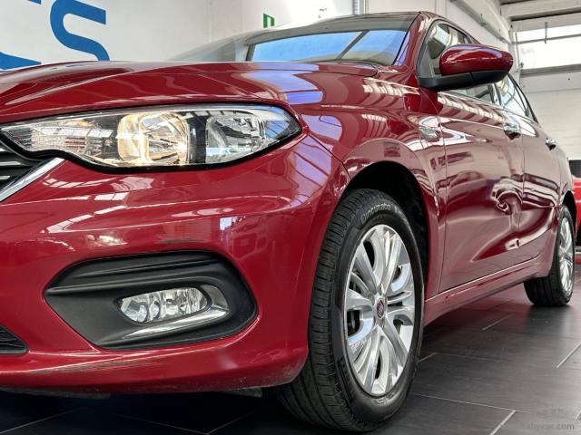 Auto - Fiat tipo 1.4 4p. opening edition