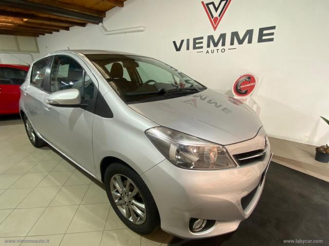 Auto - Toyota yaris 1.0 5p.