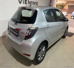 Auto - Toyota yaris 1.0 5p.