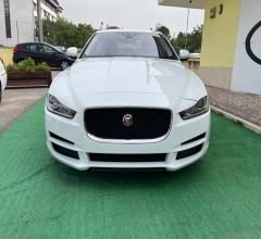 Auto - Jaguar xe 2.0 d turbo portfolio