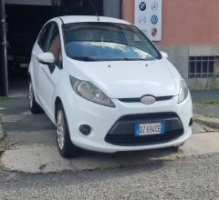 Auto - Ford fiesta+ 1.4 5p. bz.- gpl