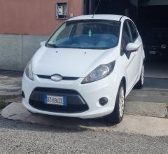 Auto - Ford fiesta+ 1.4 5p. bz.- gpl