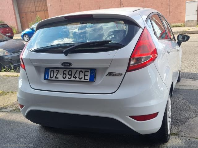 Auto - Ford fiesta+ 1.4 5p. bz.- gpl