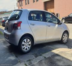 Auto - Toyota yaris 1.3 5p. active