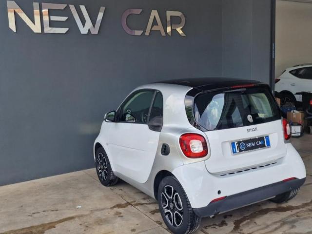 Auto - Smart fortwo 70 1.0 twinamic passion