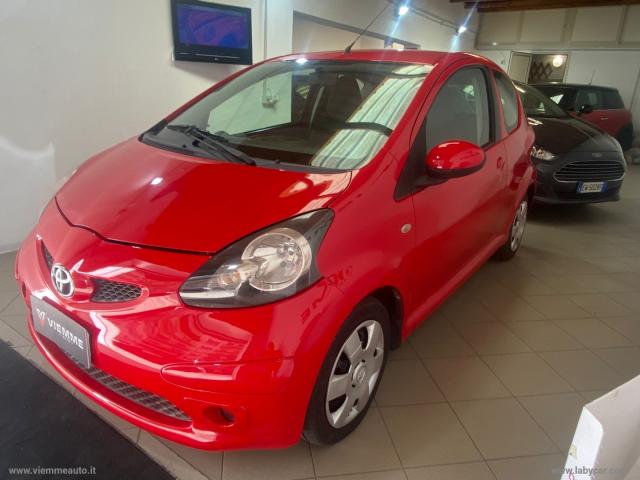 Auto - Toyota aygo 1.0 vvt-i 3p. sol