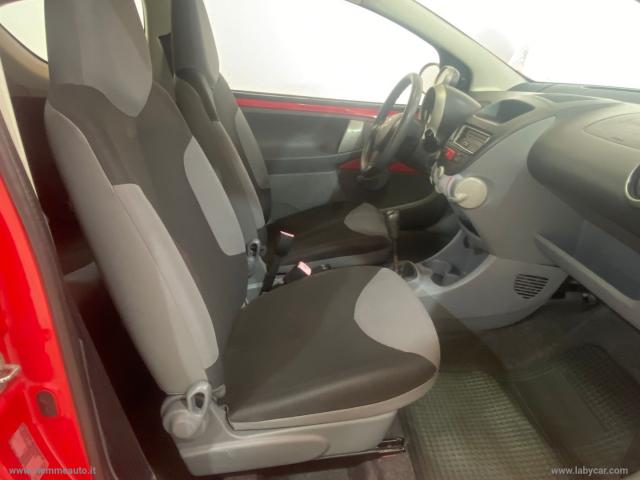 Auto - Toyota aygo 1.0 vvt-i 3p. sol