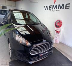 Auto - Ford fiesta 1.4 5p. bz.- gpl