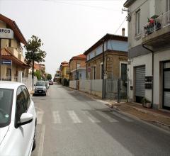 Appartamenti in Vendita - Negozio in vendita a montesilvano centro