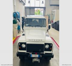 Auto - Land rover defender 90 2.2 td4 pick up base