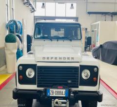 Auto - Land rover defender 90 2.2 td4 pick up base