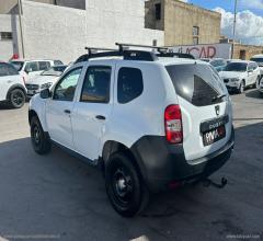 Auto - Dacia duster 1.5 dci 110 cv 4x4 laurÃ©ate