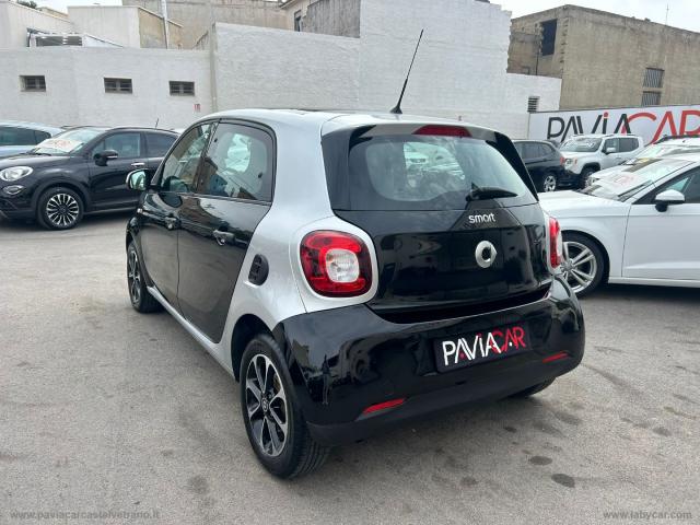 Auto - Smart forfour 70 1.0 passion