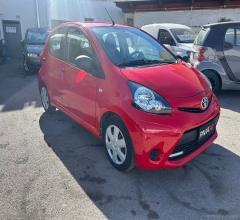 Auto - Toyota aygo 1.0 vvt-i 69 cv 3p. x-clusiv