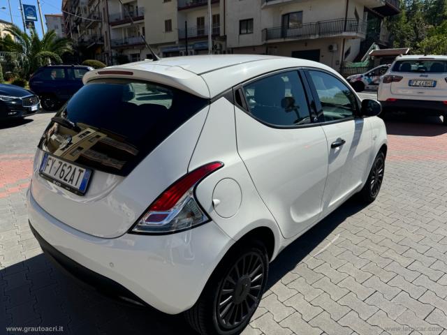 Auto - Lancia ypsilon 1.2 69 cv 5p. s&s gold