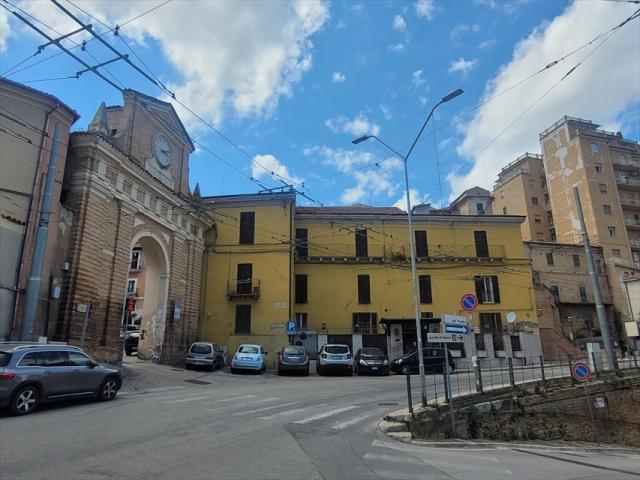 Appartamenti in Vendita - Appartamento in vendita a chieti centro storico