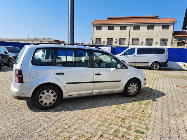 Auto - Volkswagen touran 1.6 trendline bifuel - vettura per commercianti