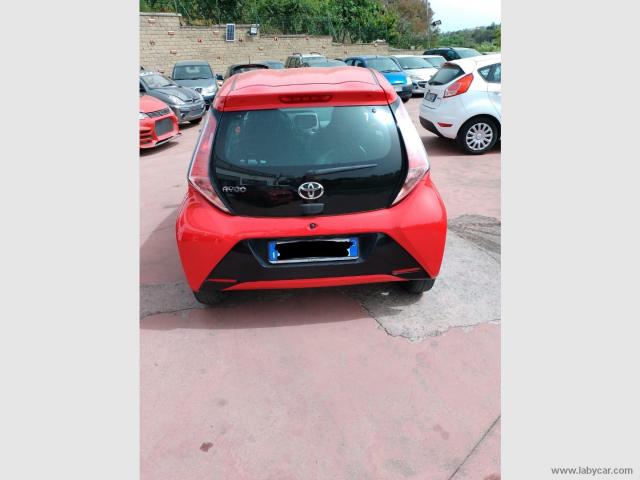 Auto - Toyota aygo 1.0 vvt-i 69 cv 5p. x-cool tss