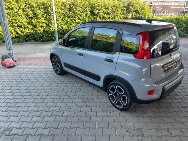 Auto - Fiat panda 1.0 firefly s&s hybrid city life