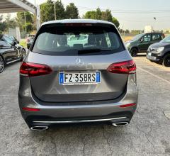 Auto - Mercedes-benz b 200 d automatic sport