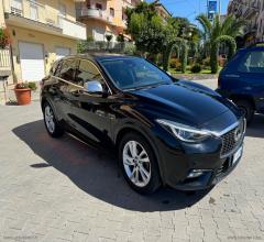 Auto - Infiniti q30 1.5d dct premium city black