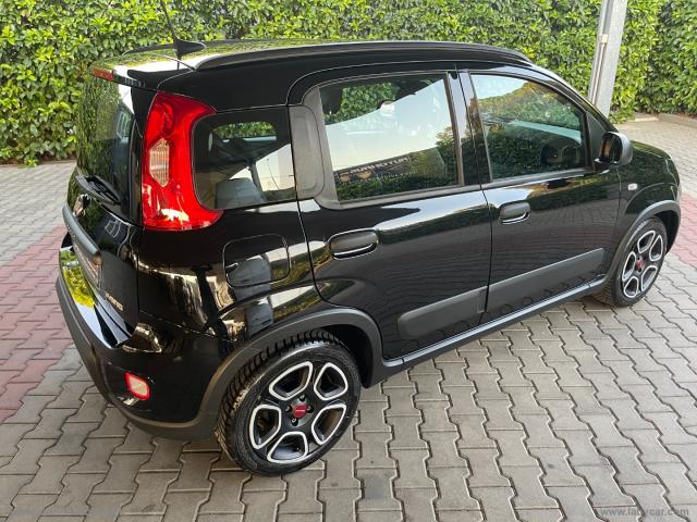 Auto - Fiat panda 1.0 firefly s&s hybrid city life