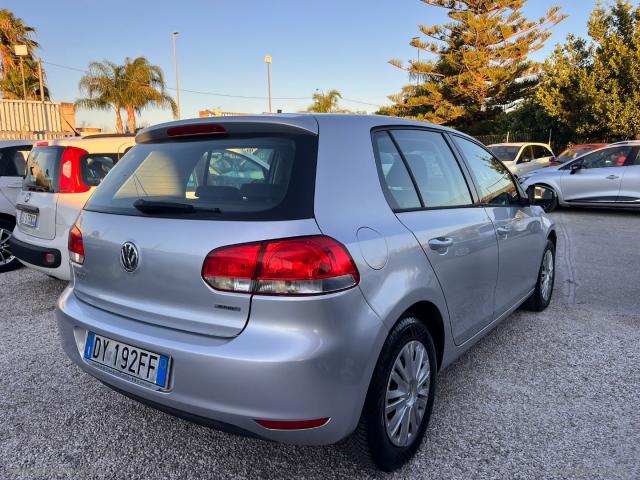 Auto - Volkswagen golf 1.6 5p. trendline bifuel