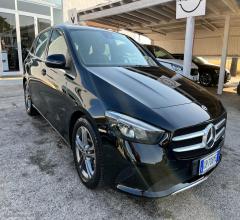 Auto - Mercedes-benz b 180 d business extra
