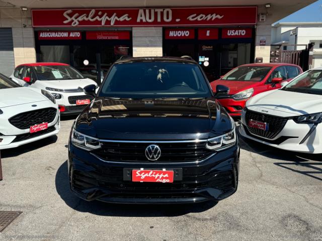 Auto - Volkswagen tiguan 2.0 tdi dsg r line total black