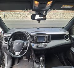 Auto - Toyota rav4 2.5 hybrid 2wd style