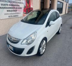 Auto - Opel corsa 1.4 3p. b-color