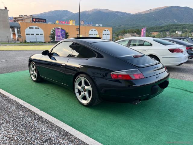 Auto - Porsche 911 carrera coupÃ©