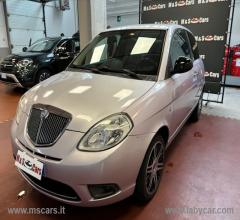 Auto - Lancia ypsilon 1.2 69 cv elle