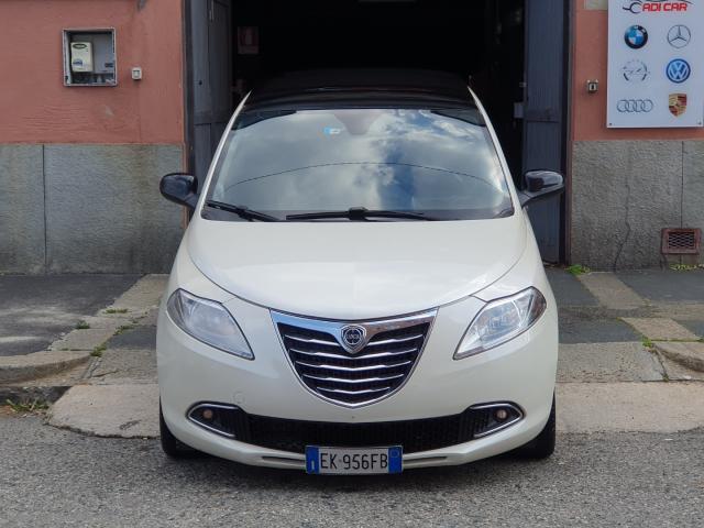 Auto - Lancia ypsilon 0.9 t.air 85 cv 5p. s&s dfn platino