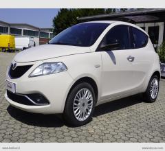 Auto - Lancia ypsilon 1.2 69 cv 5p. gold