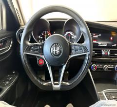 Auto - Alfa romeo giulia 2.2 td 160 cv at8 sporttech