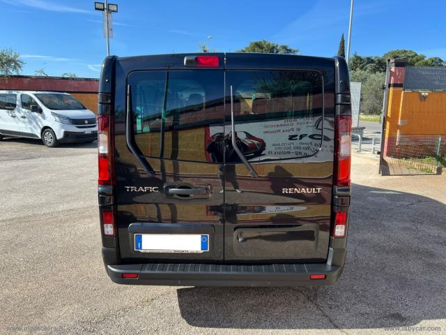 Auto - Renault trafic intens 2.0 dci 150cv 9 posti