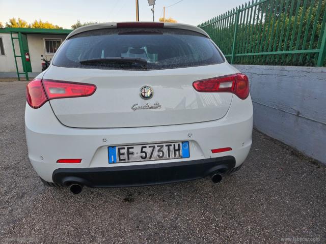 Auto - Alfa romeo giulietta 2.0 jtdm-2 140 cv distinctive