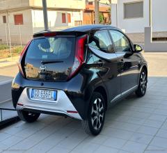 Auto - Toyota aygo connect 1.0 vvt-i 72 cv 5p. x-cool