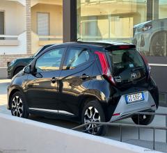 Auto - Toyota aygo connect 1.0 vvt-i 72 cv 5p. x-cool