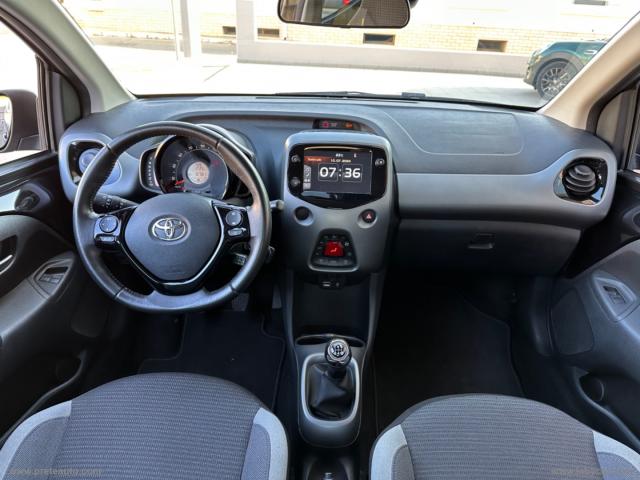 Auto - Toyota aygo connect 1.0 vvt-i 72 cv 5p. x-cool