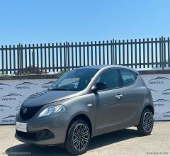 Lancia ypsilon 1.0 firefly 5p. s&s hybrid oro