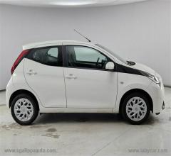 Auto - Toyota aygo connect 1.0 vvt-i 72cv 5p.x-bus.mmt