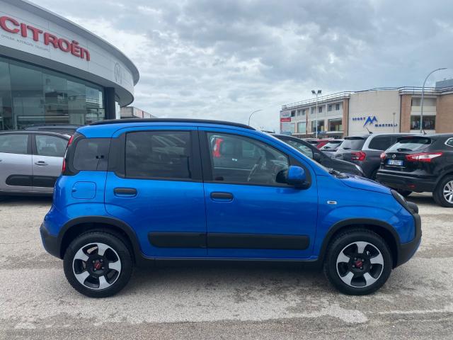 Auto - Fiat panda 1.0 firefly s&s hybrid cross